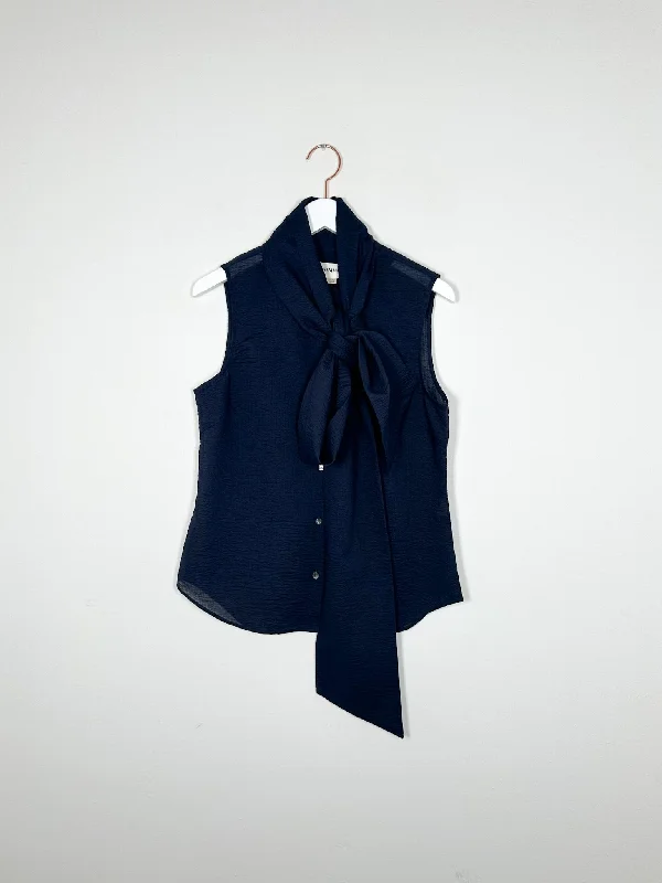 Grammar - The Sleeveless Repartee Shirt - Navy-- Fleece Fabric Down Fabric Feather Fabric Grammar - The Sleeveless Repartee Shirt - Navy-- Fleece Fabric Down Fabric Feather Fabric