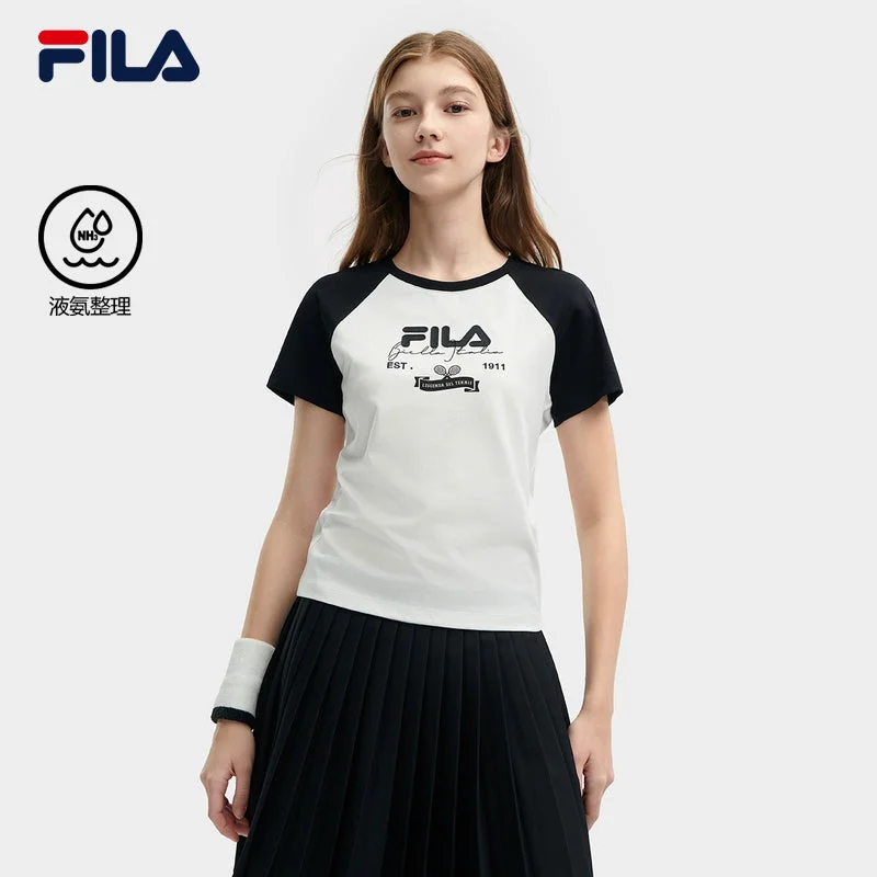 FILA CORE WHITE LINE FILA ORIGINALE Women Short Sleeve T-shirt in Black-- V-Neck T-Shirt Long Sleeve Cotton FILA CORE WHITE LINE FILA ORIGINALE Women Short Sleeve T-shirt in Black-- V-Neck T-Shirt Long Sleeve Cotton