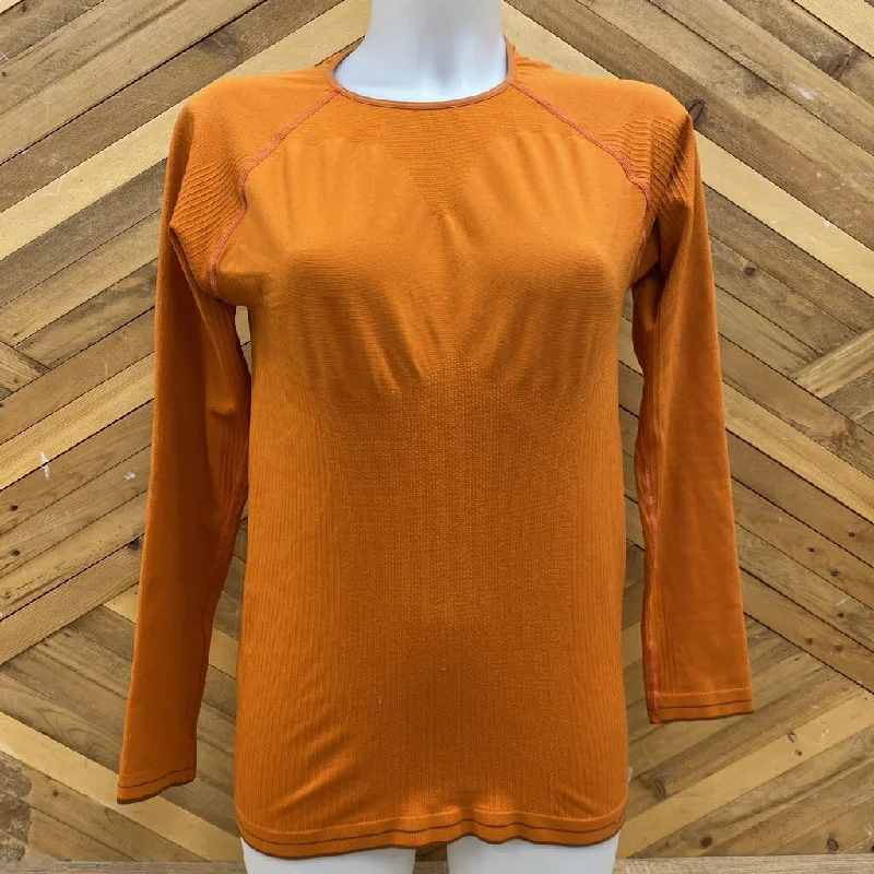 Patagonia - Capaline Women's L/S Shirt - MSRP$80: Orange-women-MD-- Collared T-Shirt Boat Neck A-Line Patagonia - Capaline Women's L/S Shirt - MSRP$80: Orange-women-MD-- Collared T-Shirt Boat Neck A-Line