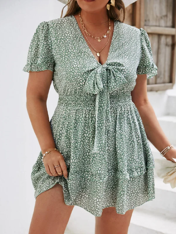 Plus Size Tie Front Flutter Sleeve Mini Dress Trendy Button-Detail Mini Dress