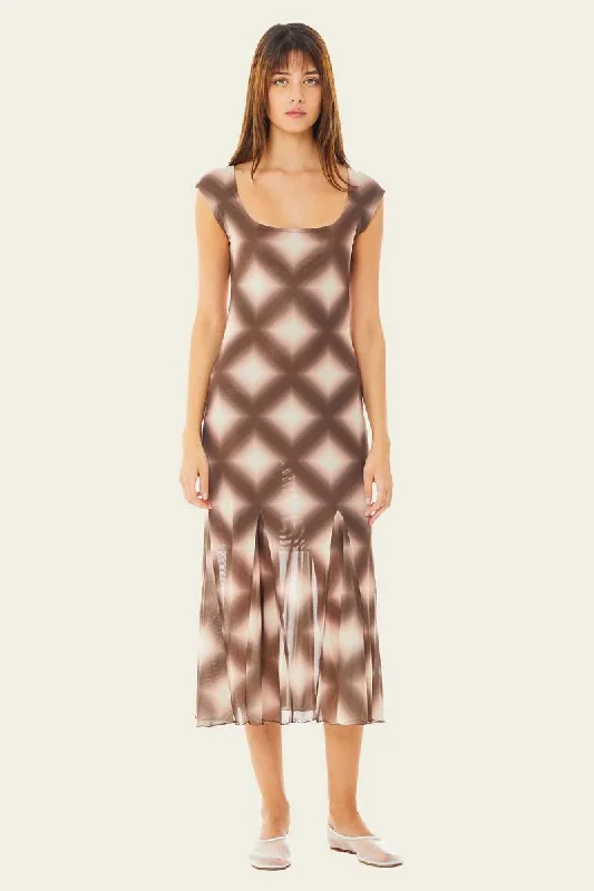 Bitna Mesh Midi Dress - Clay Crew Neckline Sporty