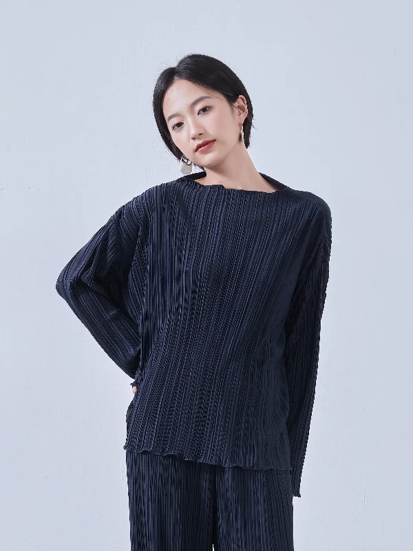 Pleated Cut and Sewn Long Sleeved Pullover Bell Sleeve Stylish