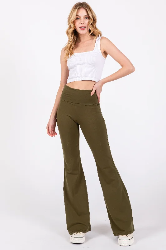 Olive Fold-Over Waistband Flared Leggings Stylish Pockets Active Leggings