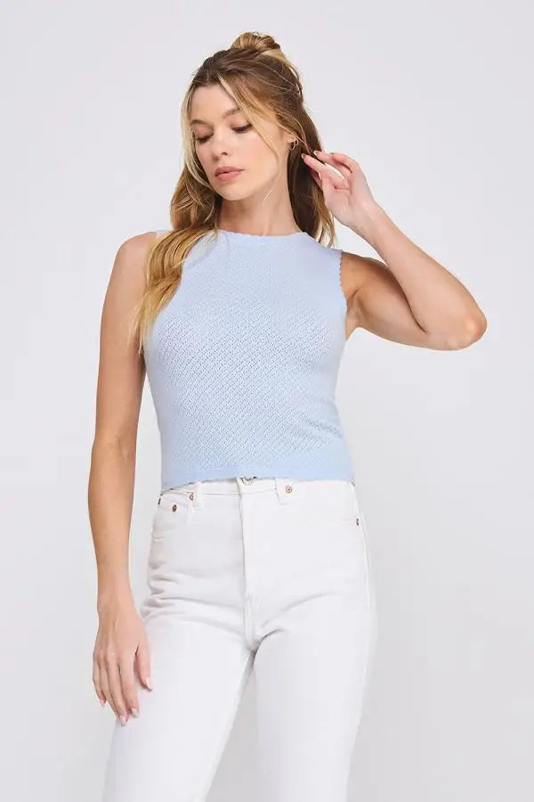SLEEVELESS SOFT SCALLOP EDGES CROP TOP Zippered Buttoned Snapped