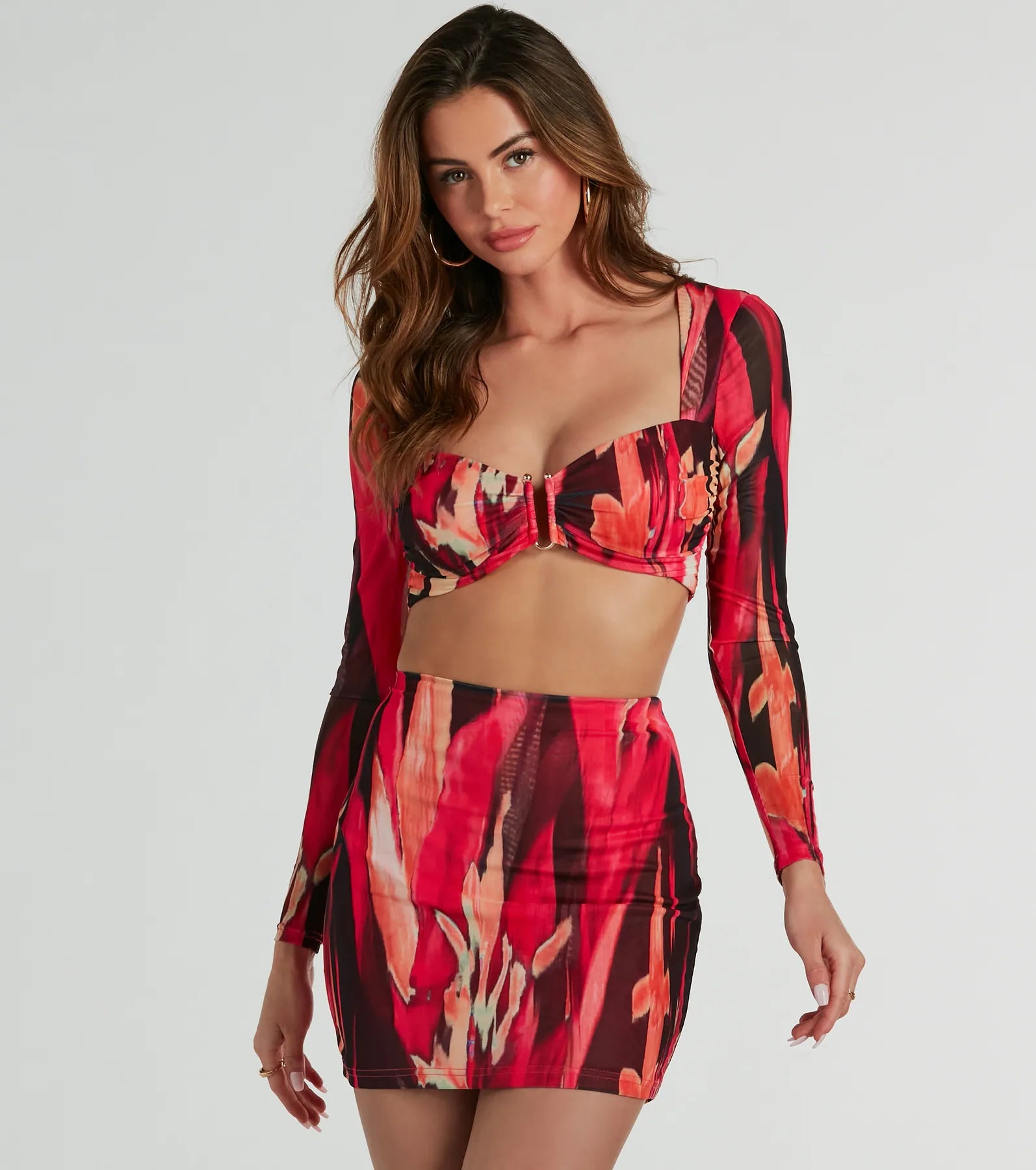 So Bold Long Sleeve Abstract Mesh Crop Top Crop Top Seamless Stretchy