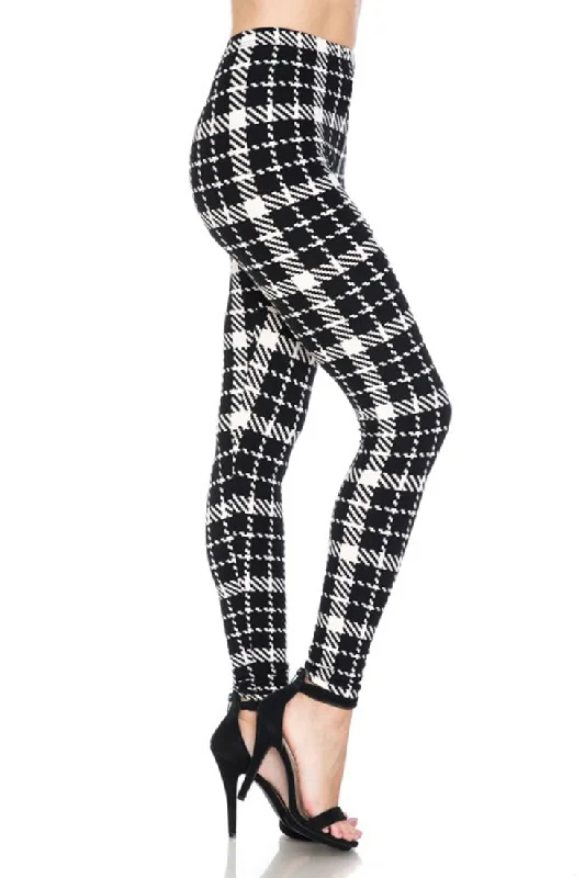 White Black Plaid Design Leggings Cozy Warmth Leggings