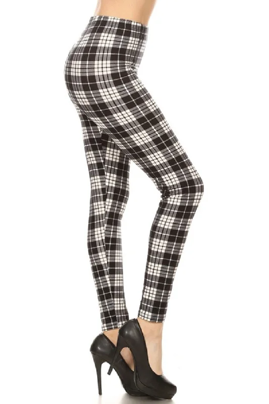 Black White Plaid-1 Graphic Fashion Lined Leggings Trendy Sports Performance Leggings