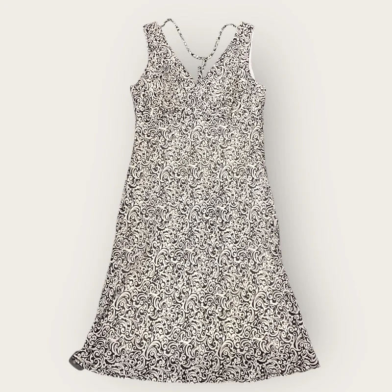 Dress Casual Midi By Alyn Paige In Black & White, Size: L Trendy Ruffle Hem Midi Dress Dress Casual Midi By Alyn Paige In Black & White, Size: L Trendy Ruffle Hem Midi Dress