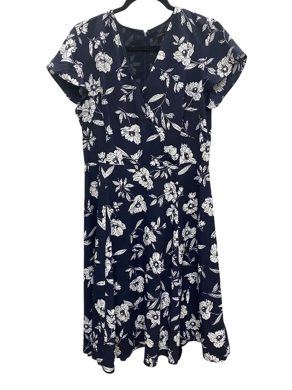Dress Casual Midi By Ann Taylor In Blue, Size: M Trendy Smocked Detail Midi Dress