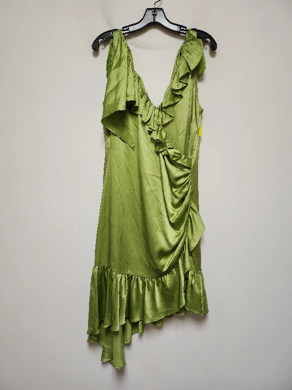 Dress Casual Midi By Cma In Green, Size: M Trendy Midi Dress with Belt