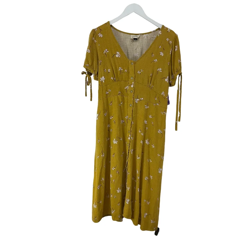Dress Casual Midi By Universal Thread In Yellow, Size: L Comfortable Geometric Print Midi Dress Dress Casual Midi By Universal Thread In Yellow, Size: L Comfortable Geometric Print Midi Dress